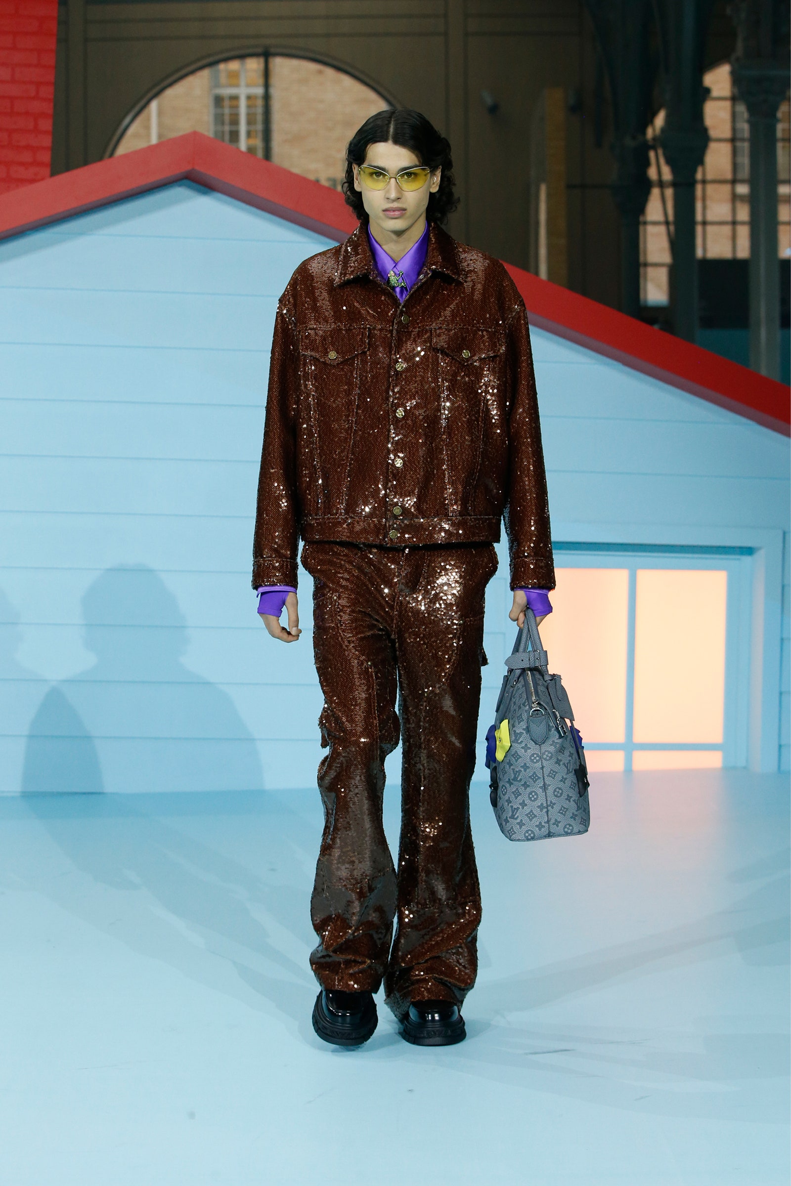 Desfile da Louis Vuitton em Paris fez adeus definitivo a Virgil